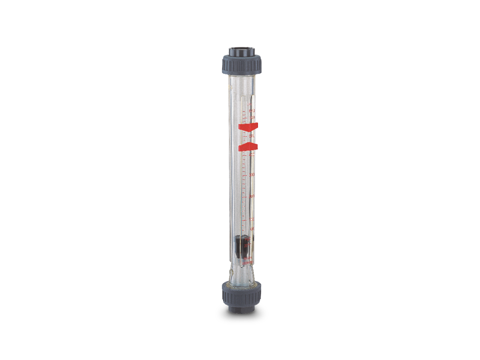Débitmètre mécanique avec tube de mesure transparent, échelle et repères rouges pour le contrôle du débit dans les systèmes de tuyauterie.