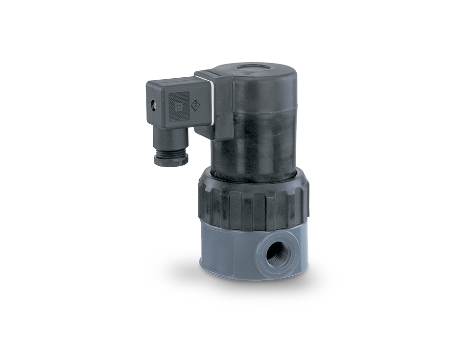 Electrically operated solenoid valve made of plastic with plug connection and threaded connection on the side – ideal for precise control in industrial fluid systems.