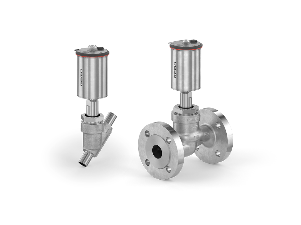 Two GEMÜ stainless steel globe valves with pneumatic actuators – left: angle seat valve with socket connection, right: globe valve with flange connection – for precise flow control in industrial piping systems.