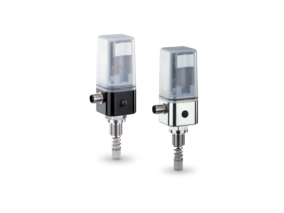 GEMÜ electronic position indicators with LED display for valve monitoring in process plants.